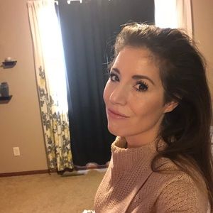 Meet your Posher, Melanie